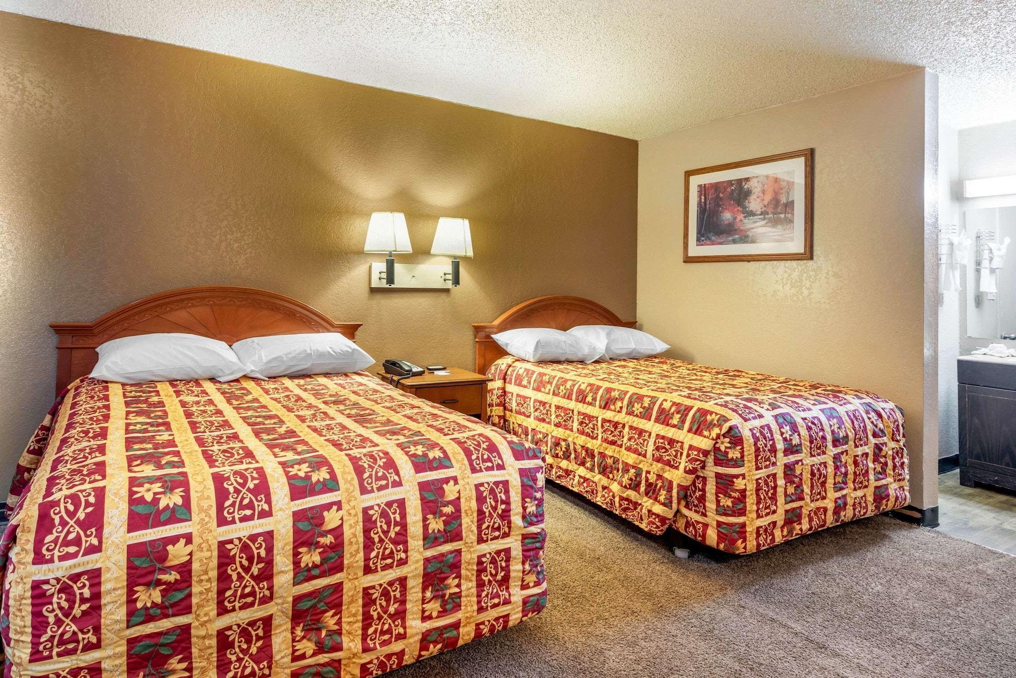 Rodeway Inn Pueblo Exteriör bild