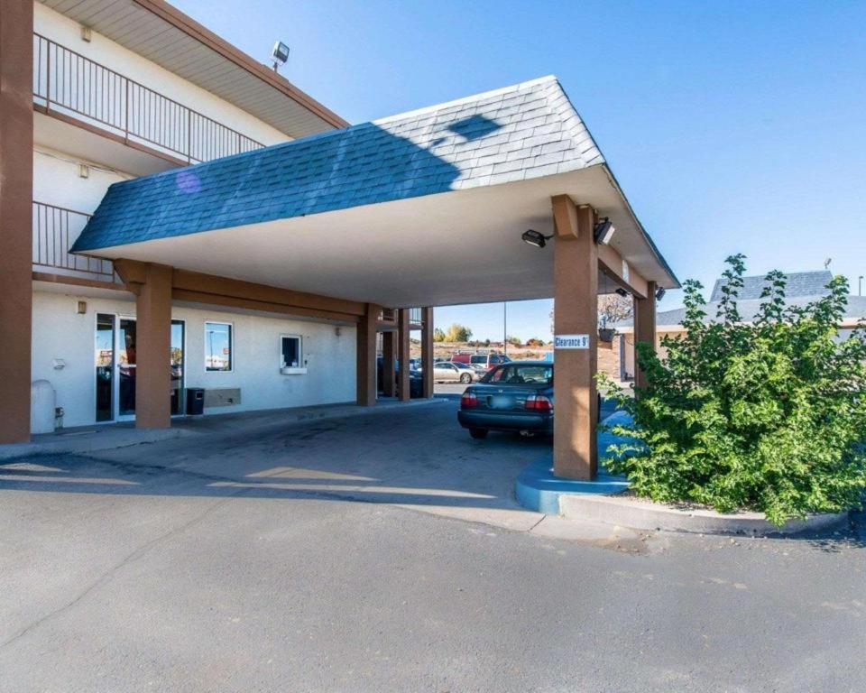 Rodeway Inn Pueblo Exteriör bild
