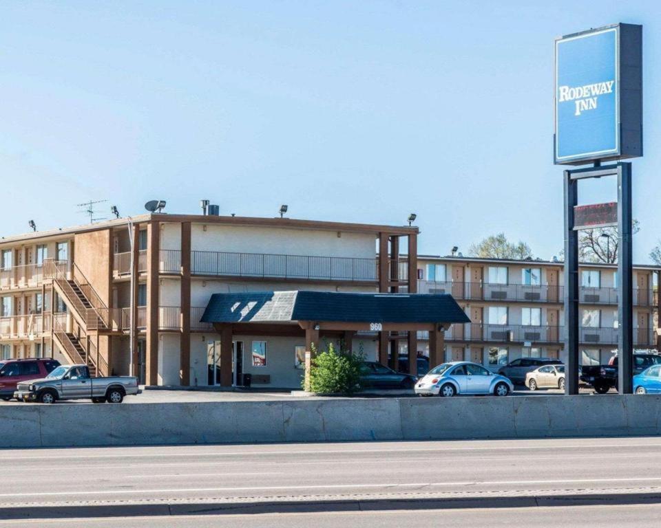 Rodeway Inn Pueblo Exteriör bild