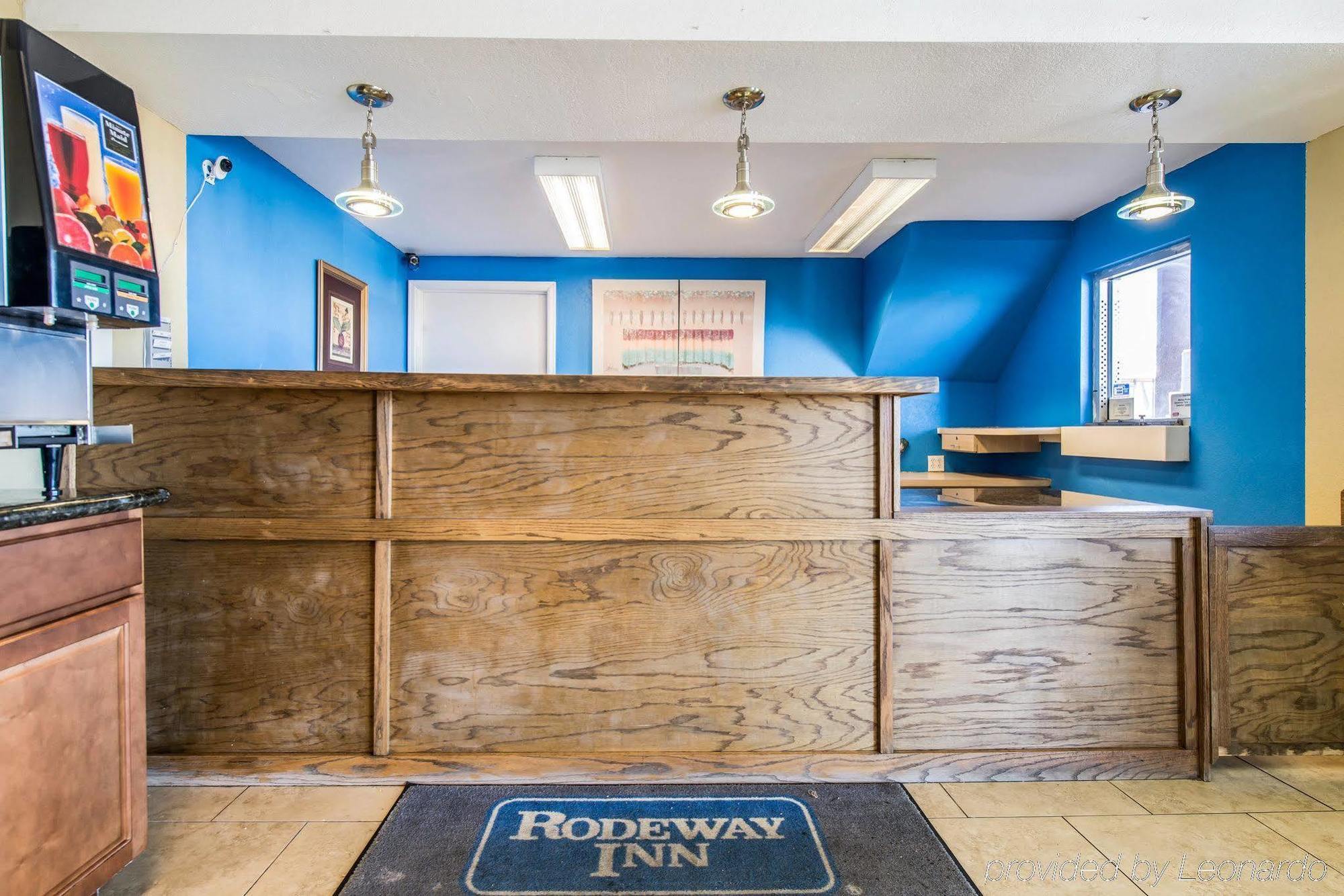 Rodeway Inn Pueblo Exteriör bild