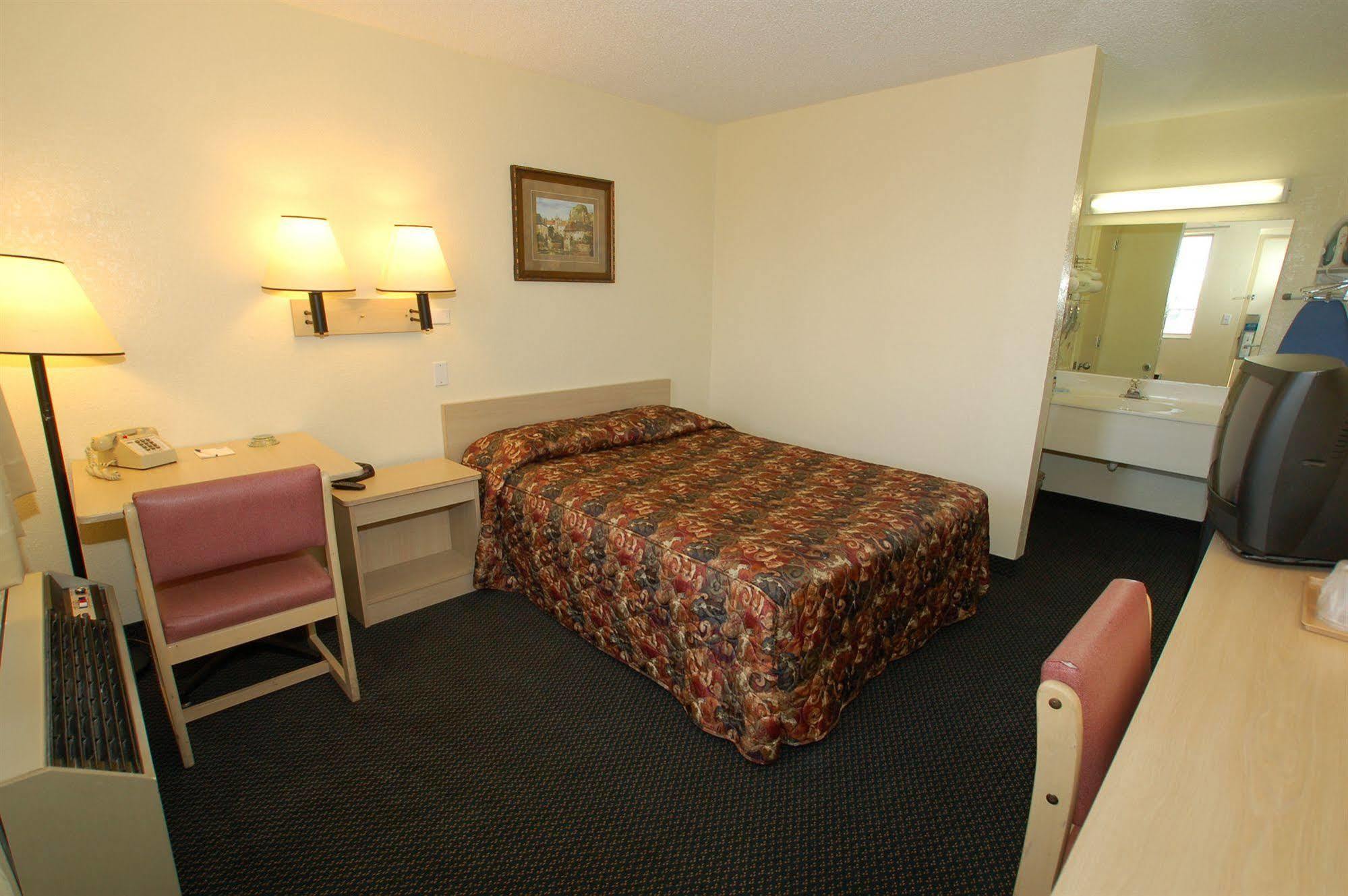 Rodeway Inn Pueblo Rum bild